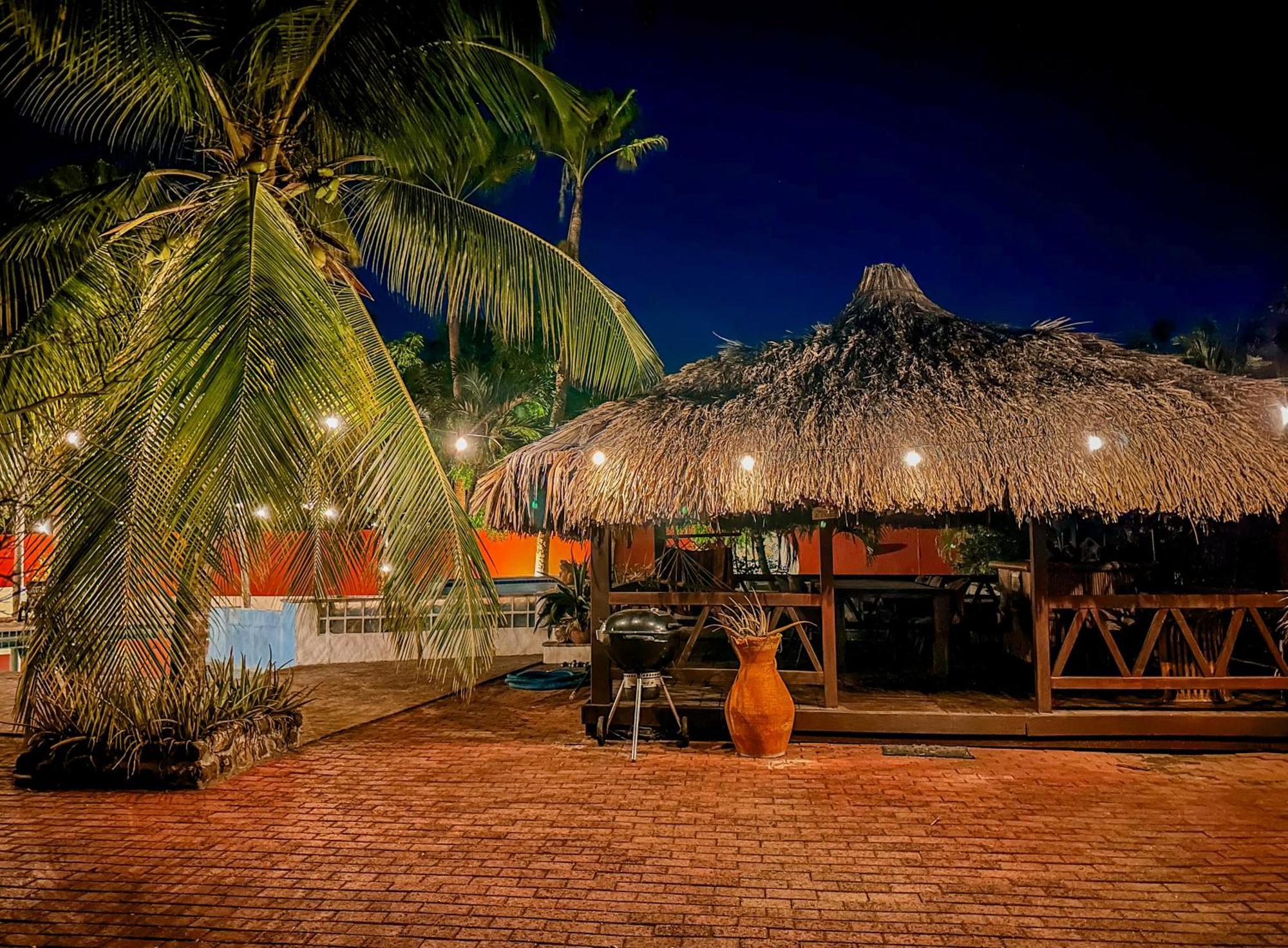 Woodstock Palmresort Curacao Willemstad Exterior foto